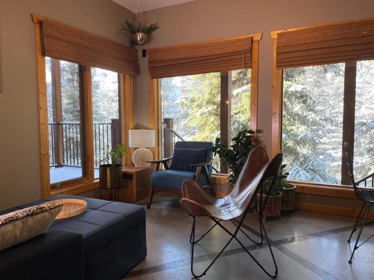 Blanchard Mountain Bnb キャンモア エクステリア 写真